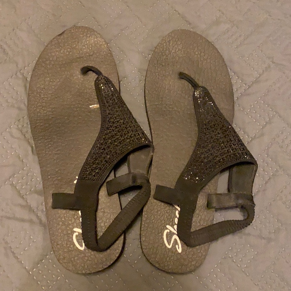 Super comfy Skecher sandals